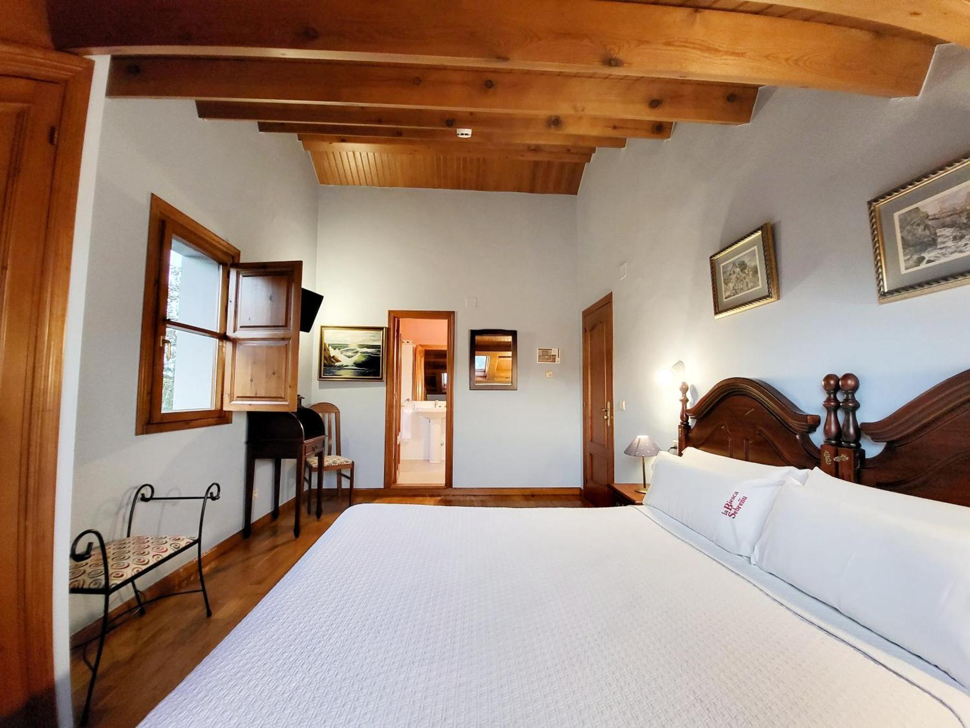 La Biesca Sebrenu Hotel Ribadesella Buitenkant foto